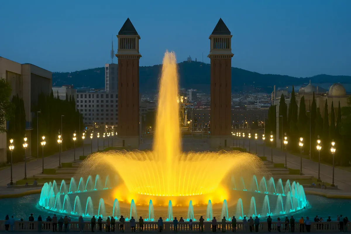 Фонтан Монтжуика (Fuente mágica de Montjuic) в Барселоне