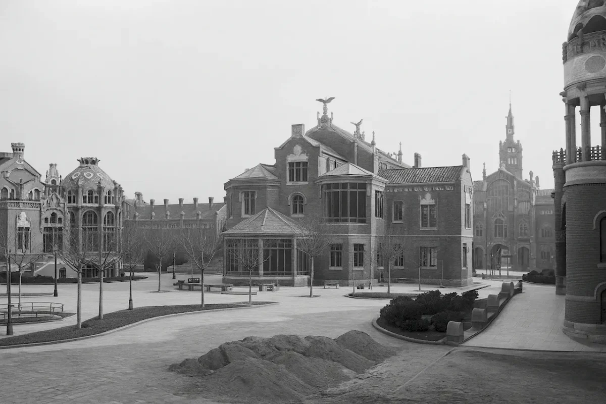 История Сан-Пау (госпиталь) - (Hospital de la Santa Creu i Sant Pau) в Барселоне