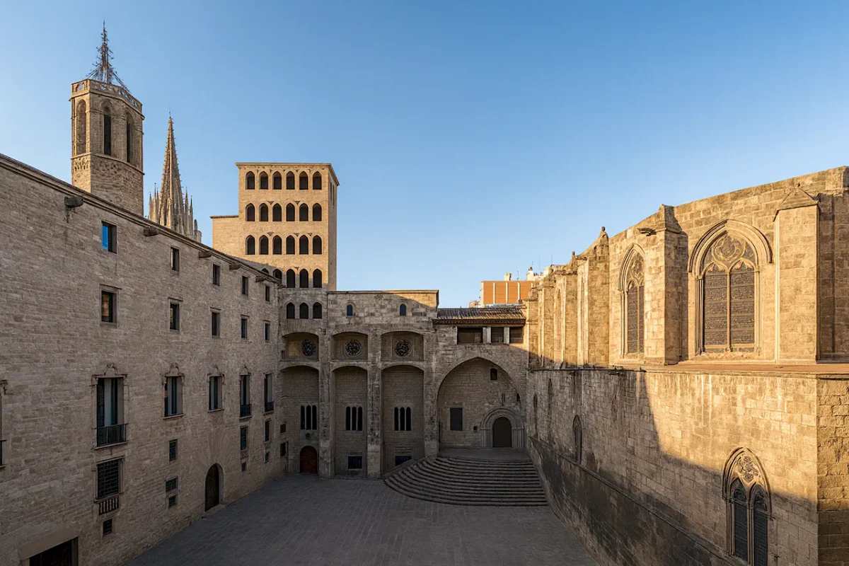 Площадь Короля (Plaça del Rei) в Барселоне